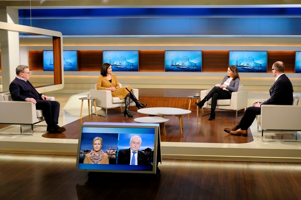 Nicht nur in Talkshows: Ein glaubwürdiger, eloquenter Faktenchecker und Debattierer würde gut tun